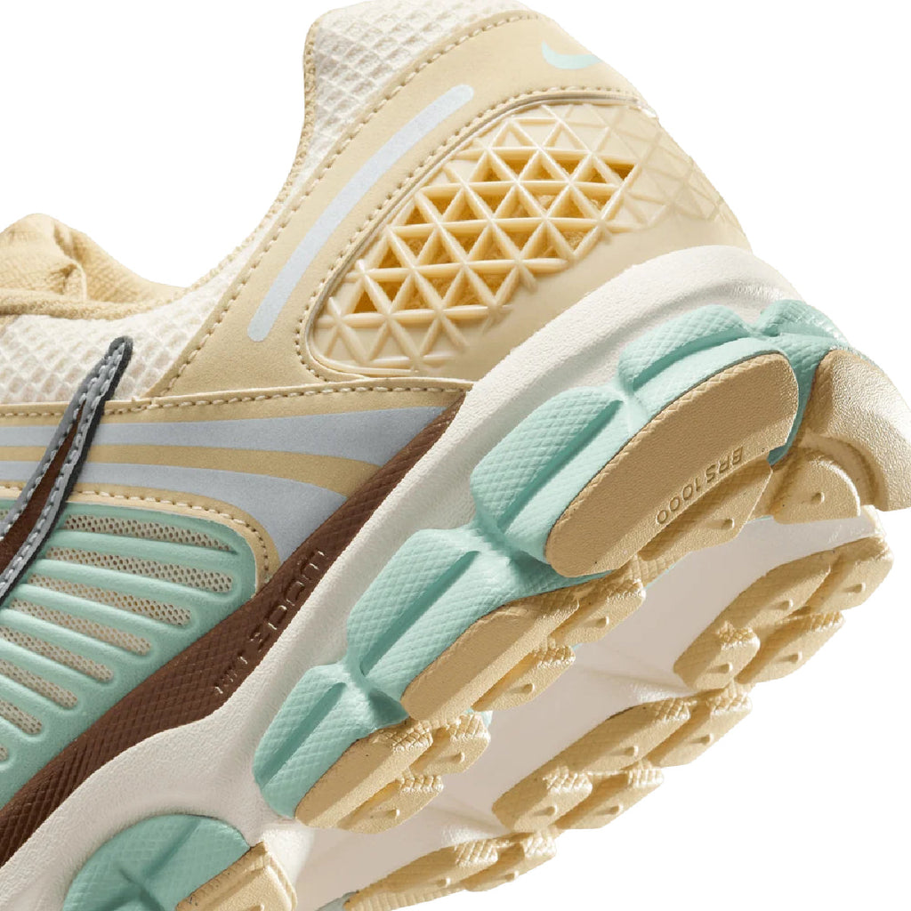 Nike Zoom Vomero 5 SE 'Team Gold Seafoam'